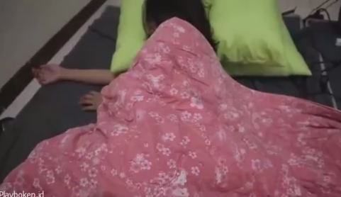 Kakak Indo Terbaru Peluk Sambil Desah