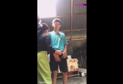 Viral Indo Twitter Caramu Membimbingku Duduk Di Atas Karpet Tebal Di Samping Perapian Avoid It Now
